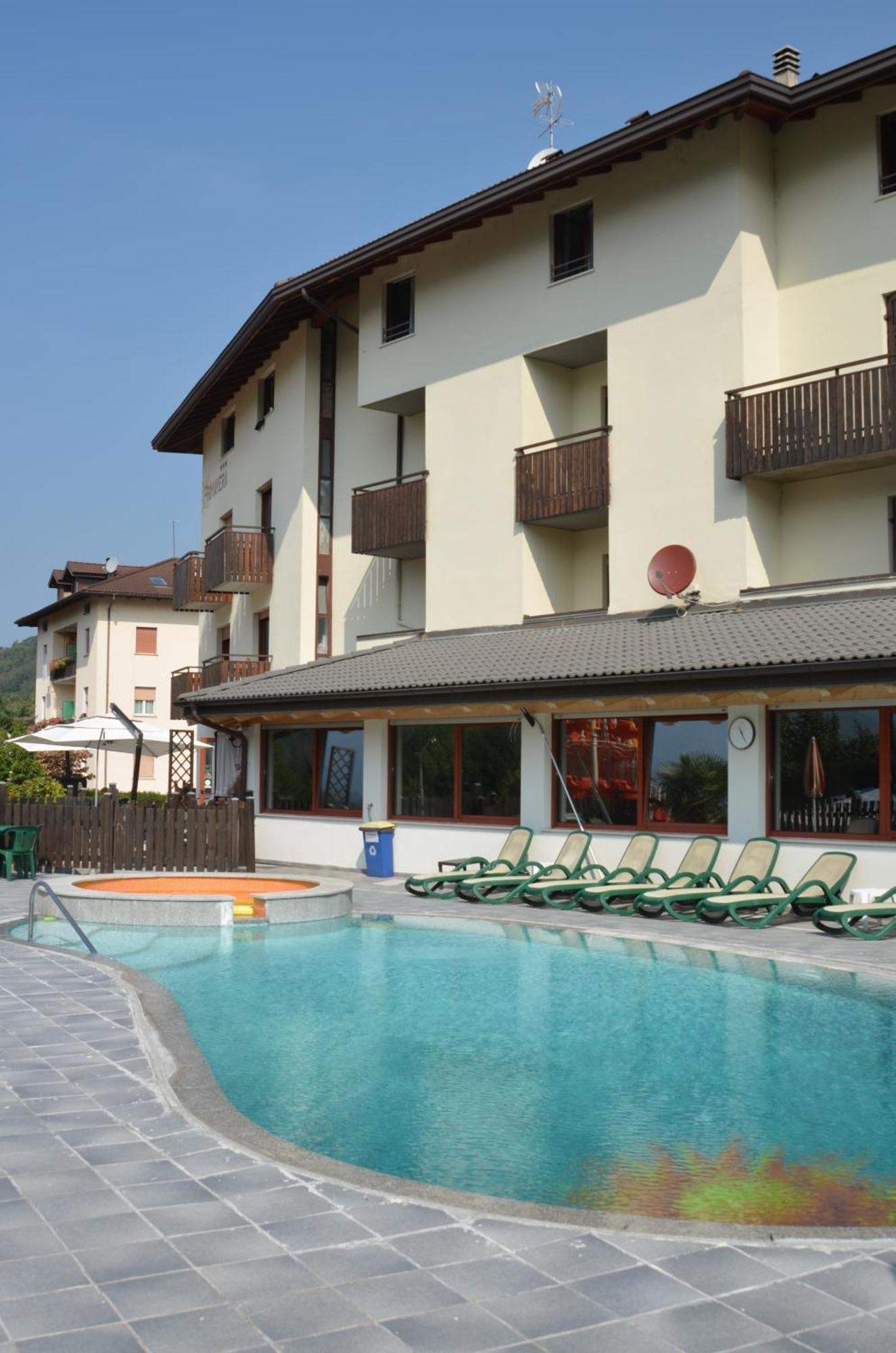 Family Hotel Primavera เลวิโกแตร์เม ภายนอก รูปภาพ