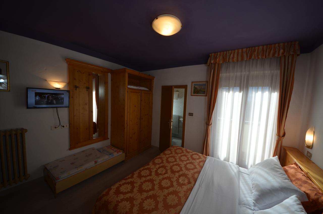 Family Hotel Primavera เลวิโกแตร์เม ภายนอก รูปภาพ