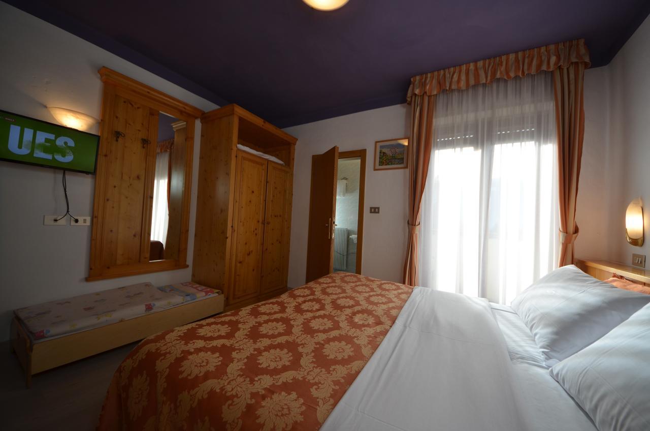 Family Hotel Primavera เลวิโกแตร์เม ภายนอก รูปภาพ