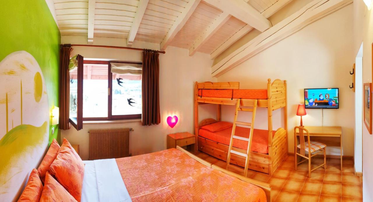 Family Hotel Primavera เลวิโกแตร์เม ภายนอก รูปภาพ