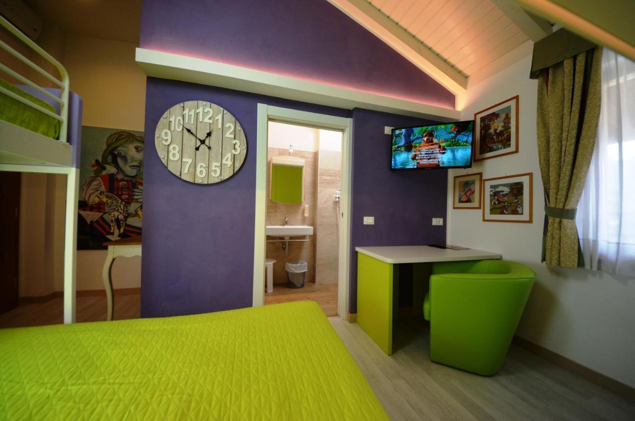 Family Hotel Primavera เลวิโกแตร์เม ภายนอก รูปภาพ